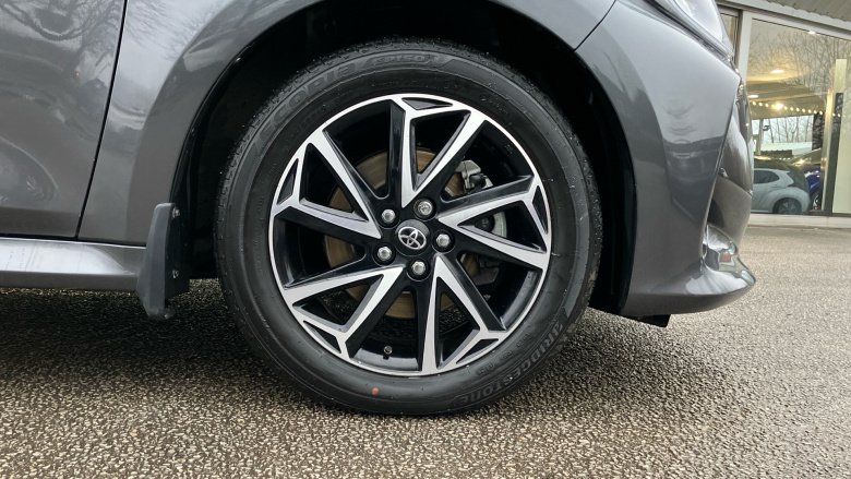 Toyota Yaris 1.5 Hybrid Design 5dr CVT Hybrid Hatchback